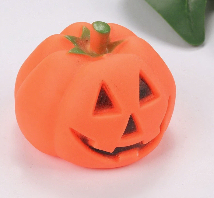 Halloween Pumpkin Toy for Pets - Interactive Rubber Toy with Sound for Dogs