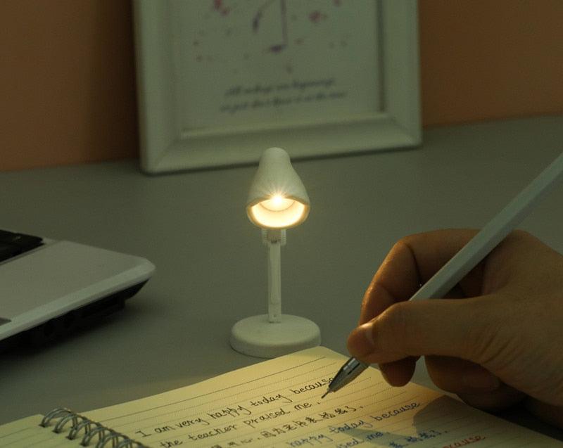 LED Mini Desk Lamp Foldable Magnetic Night Light
