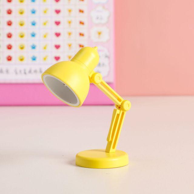 LED Mini Desk Lamp Foldable Magnetic Night Light